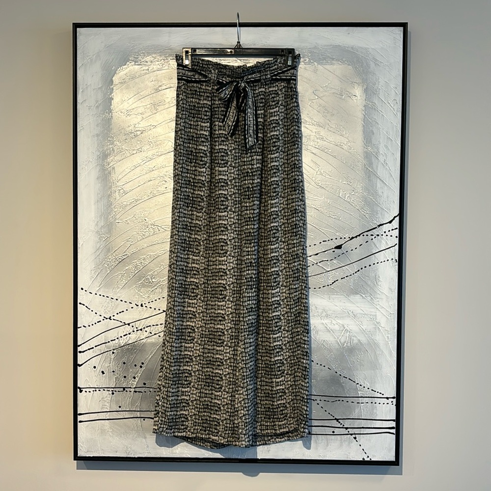 Max Studio Printed Wide Leg Belted Pants Size XS Black & White NWT